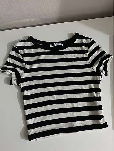Zara Çizgili Crop