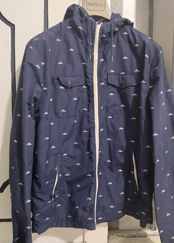 Erkek Mavi Baskılı Kapüşonlu Yağmurluk - Görsel 3