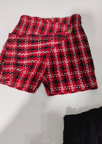 Düğmeli Kırmızı Ekose Mini Etek 2 4 yaş arası - Görsel 3