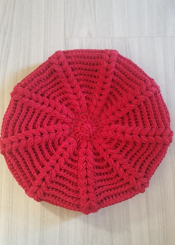 Kırmızı Örgü Kadın Şapka 
4 mevsimdir
coton ip ile örülmüştür - Görsel 2