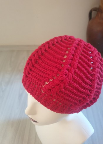 Kırmızı Örgü Kadın Şapka 
4 mevsimdir
coton ip ile örülmüştür - Görsel 5