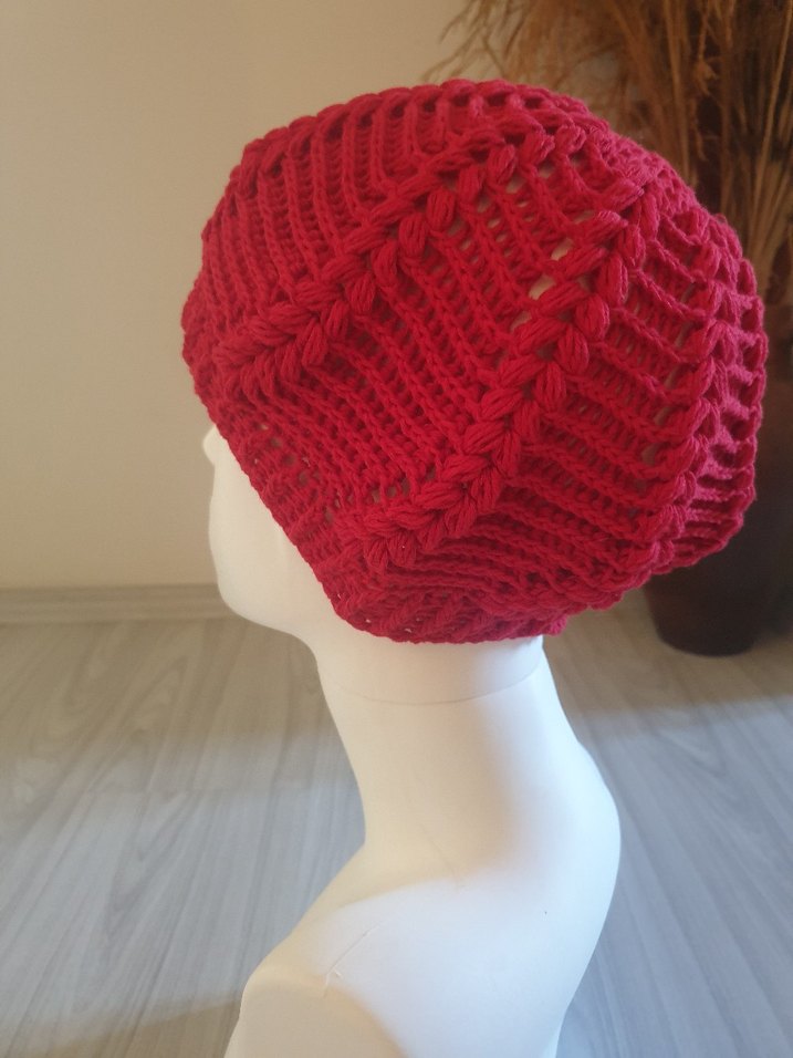 Kırmızı Örgü Kadın Şapka 
4 mevsimdir
coton ip ile örülmüştür - Görsel 3