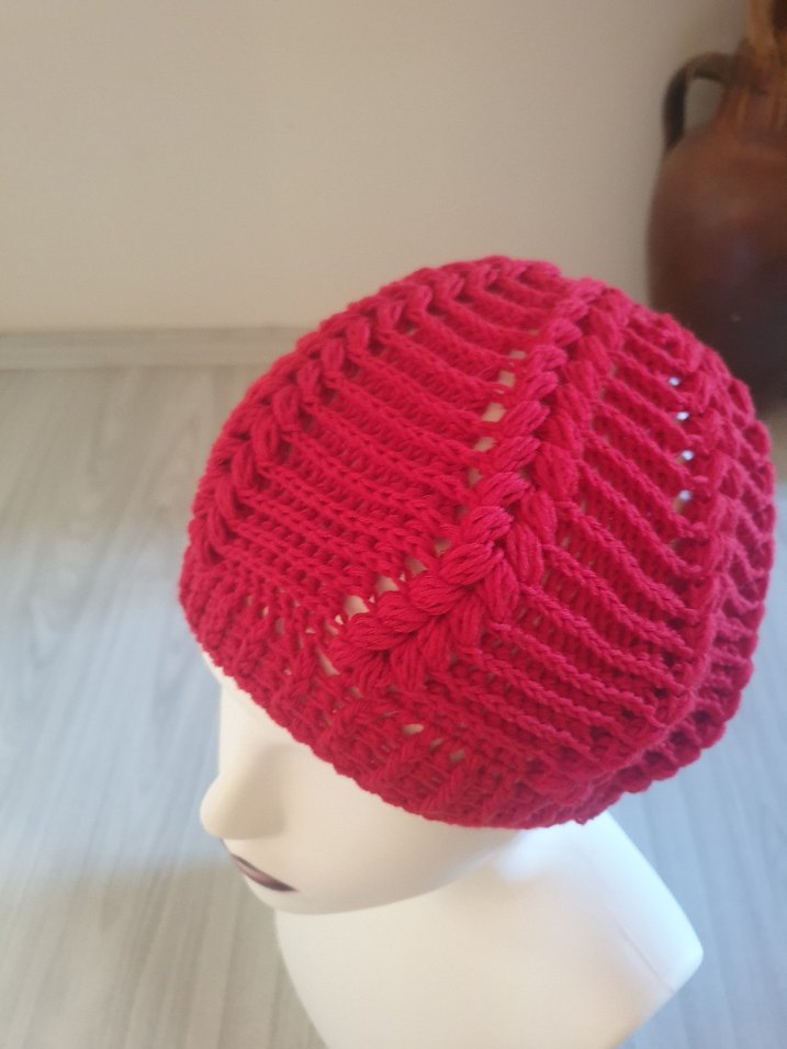 Kırmızı Örgü Kadın Şapka 
4 mevsimdir
coton ip ile örülmüştür - Görsel 5