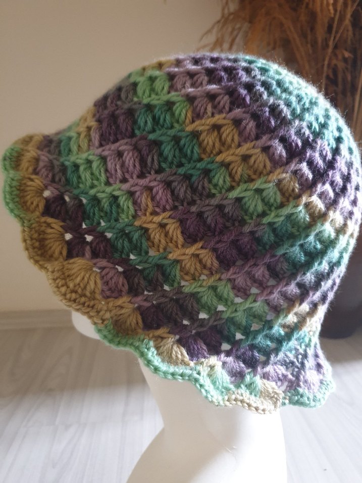 Renkli Örgü Kadın Şapka - Görsel 3