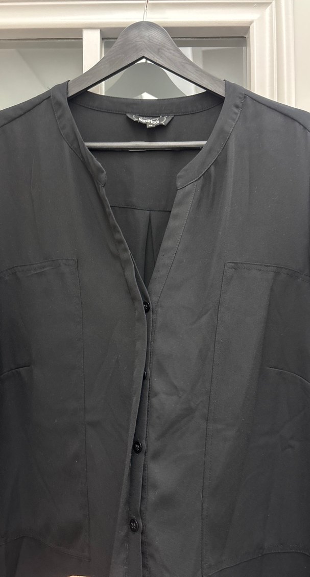 Siyah V Yakalı Uzun Kollu Kadın Gömlek - Görsel 4