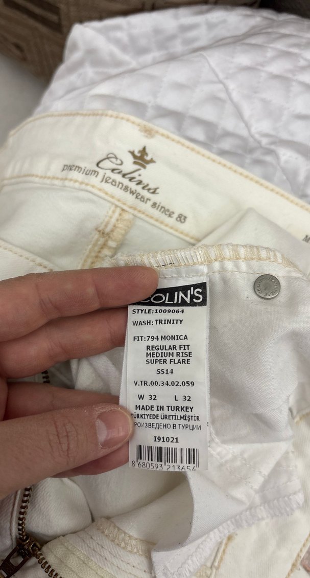 Düğmeli Beyaz Kadın Kot Pantolon - Görsel 2