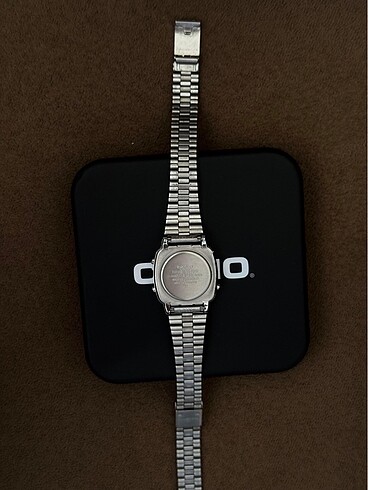 Beden gri Renk Orijinal Casio mini retro dijital saat