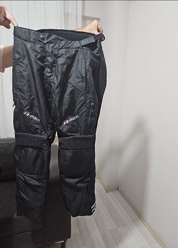 Motosiklet pantolonu