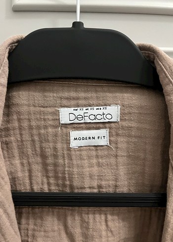 Bej Keten Düğmeli Uzun Kollu Kadın Gömlek - Görsel 3