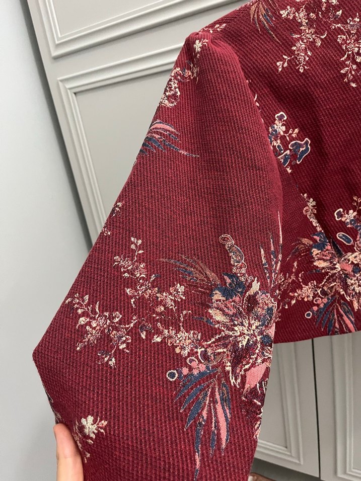 Bordo Çiçek Desenli Uzun Kollu Bolero - Görsel 4