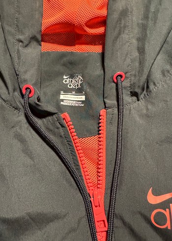 Kapüşonlu Siyah Ceket - Görsel 3