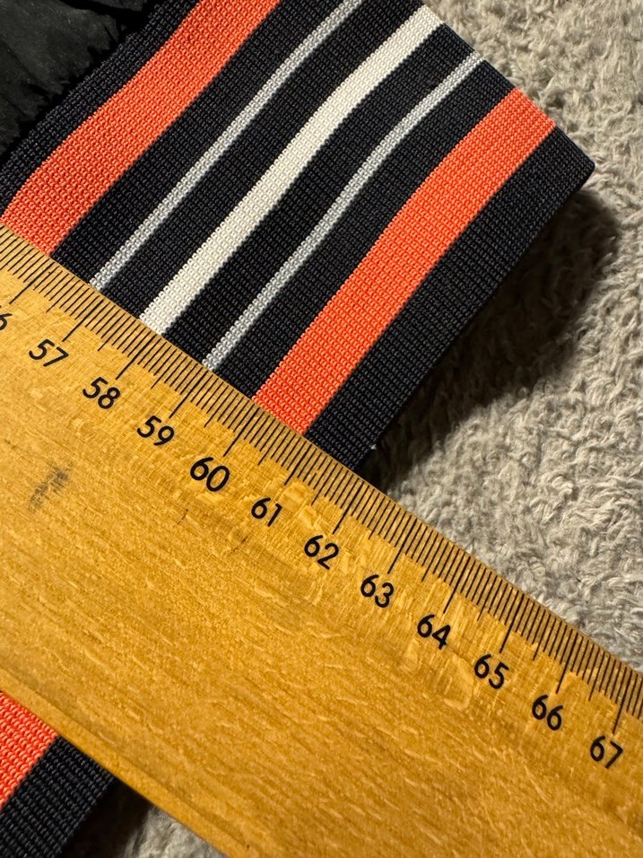 Kapüşonlu Siyah Ceket - Görsel 5