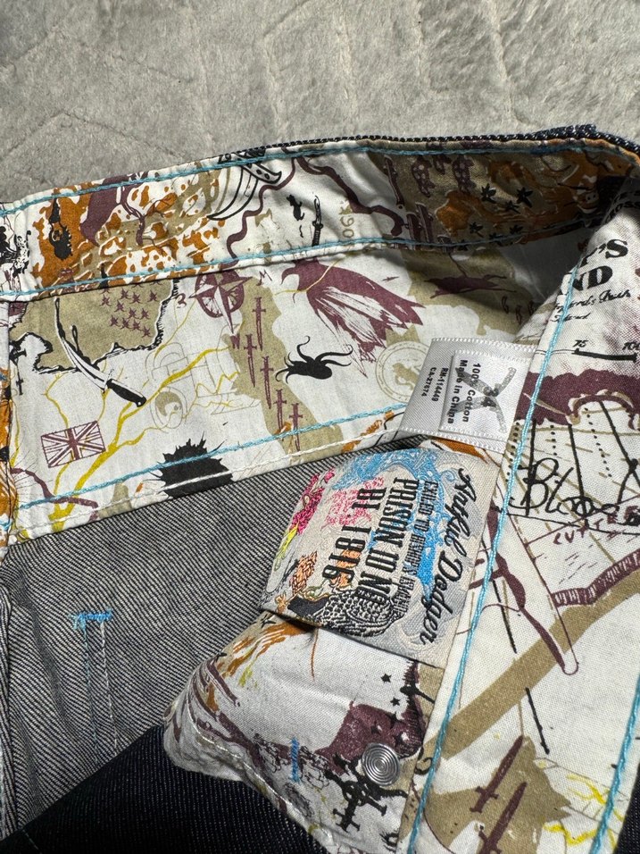 Gri Nakışlı ve Kürklü Oversize Kot Pantolon - Görsel 4