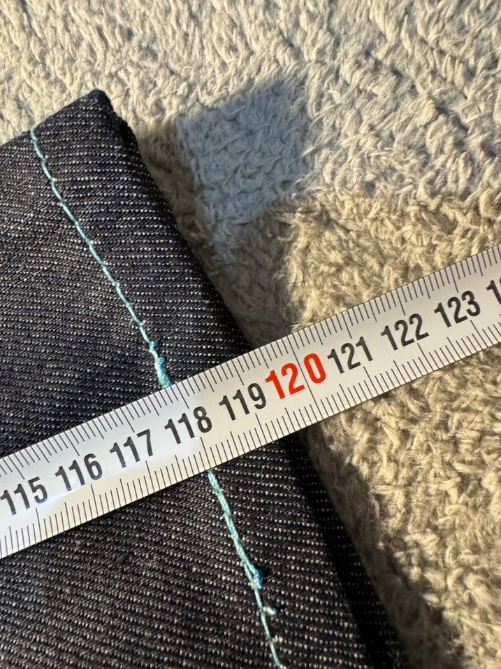 Gri Nakışlı ve Kürklü Oversize Kot Pantolon - Görsel 5