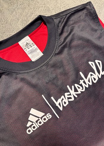 Siyah Adidas Basketbol Kolsuz Spor Tişörtü - Görsel 2