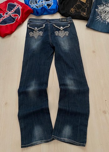 Nakışlı Kemer Detaylı Lacivert Bol Kesim Kadın Jean