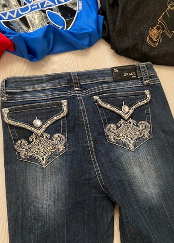 diğer Beden Nakışlı Kemer Detaylı Lacivert Bol Kesim Kadın Jean