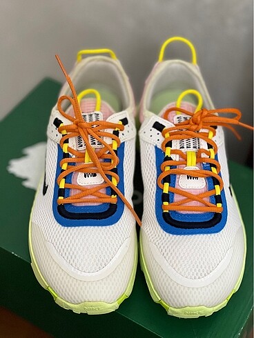 38 Beden çeşitli Renk Nike React Live Kadın Spor Ayakkabı