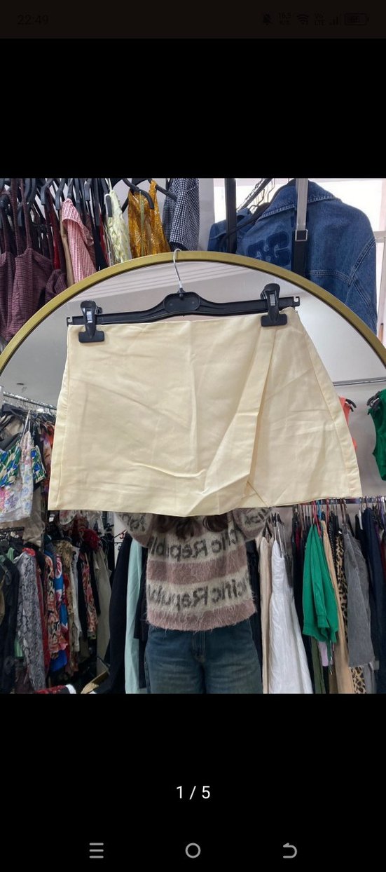 zara şort etek arkasıda etek şeklinde içi şort - Görsel 3