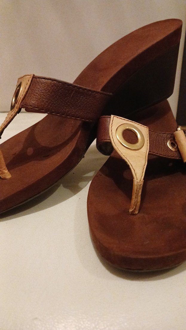 Kahverengi Deri Dolgu Topuklu Kadın Sandalet - Görsel 2