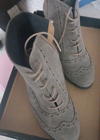 Süet bayan bot - Görsel 2