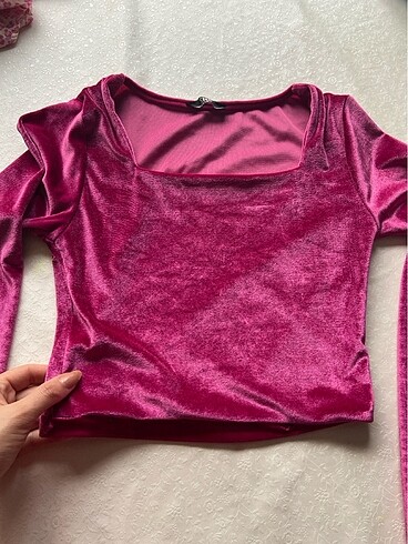 PEMBE KADİFE PARLAK BLUZ