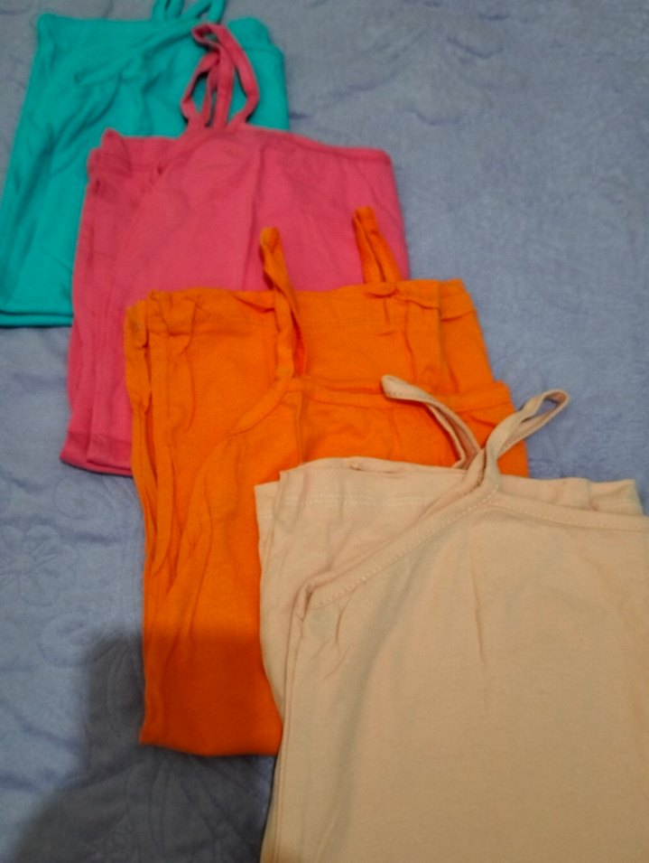 Askılı Kadın Atlet - Görsel 3