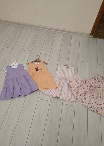 Kızlar için pastel renkli kolsuz fırfırlı elbise - Görsel 2