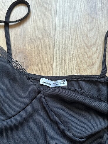 xs Beden Bershka siyah mini elbise