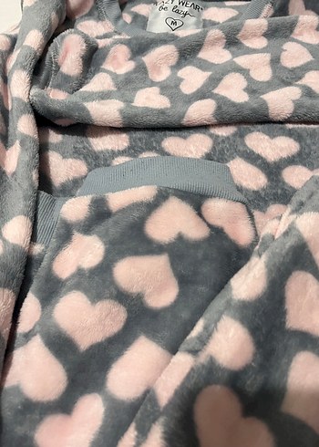 Gri Kalp Desenli Uzun Kollu Kadın Pijama Takımı - Görsel 2