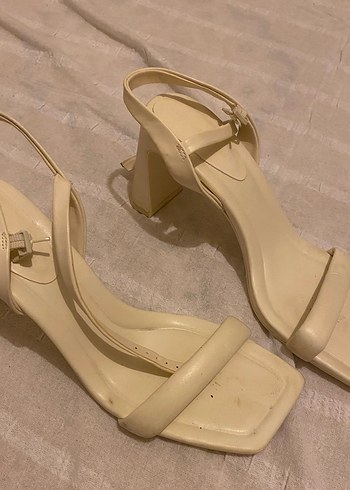 Beyaz MTopuklu Kadın Sandalet - Görsel 3