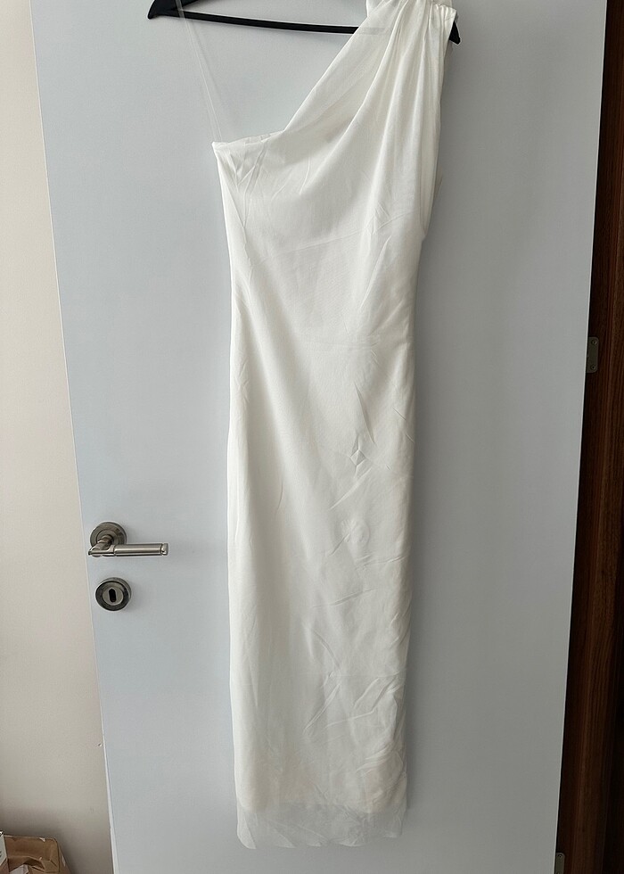 Tüllü beyaz elbise - Görsel 5