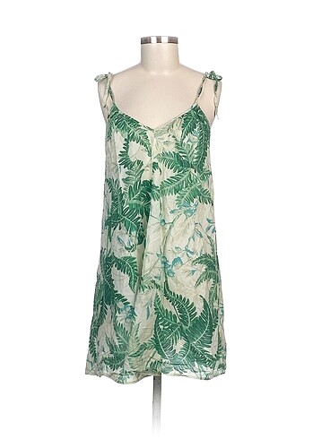 H&M Kısa Elbise %70 İndirimli.