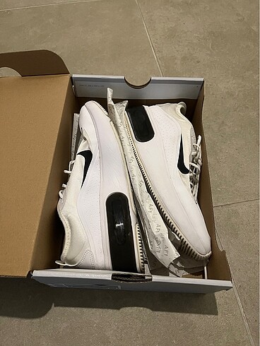 38,5 Beden beyaz Renk Nike Airmax Dia