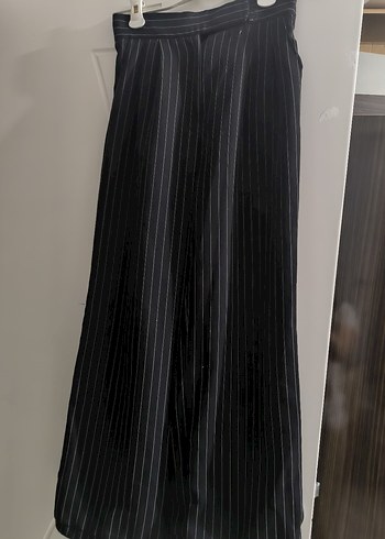 Kadın Siyah Çizgili Pliseli Kumaş Pantolon - Görsel 2