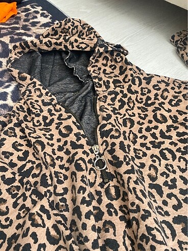 l Beden Sweatshirt