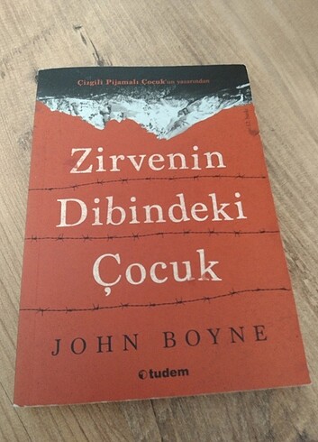 Zurvenin dibindeki çocuk kitabı 
