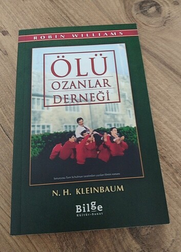Ölü ozanlar derneği 