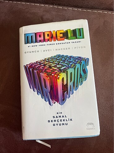 Marie Lu-Warcross kitap