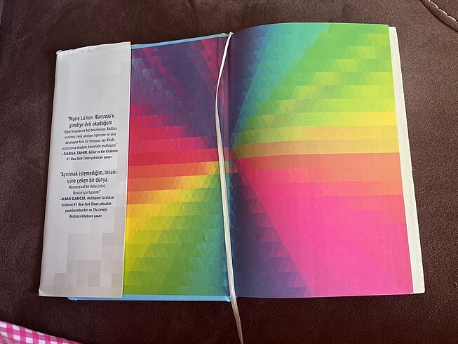 Marie Lu-Warcross kitap - Görsel 2