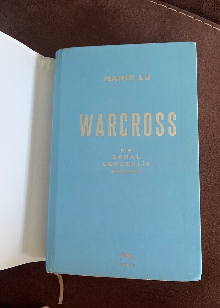 Marie Lu-Warcross kitap - Görsel 4