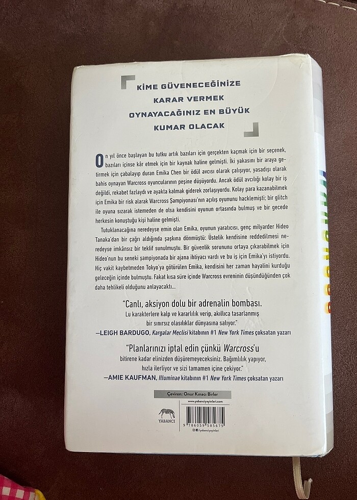 Marie Lu-Warcross kitap - Görsel 3