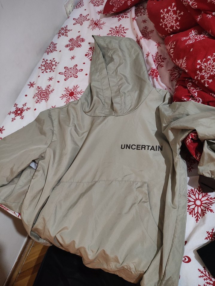 Kapüşonlu  Yağmurluk - Görsel 2