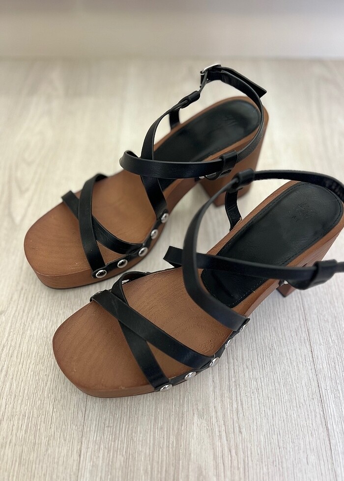 H&M blok topuklu sandalet - Görsel 5