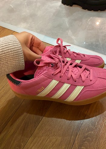 Adidas Pembe Adidas Gazelle Kadn sneakers | Gardrops