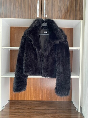 Zara Kadın Peluş Kürk