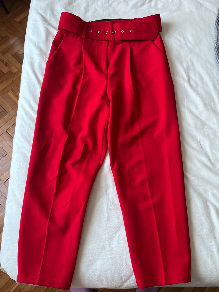 Klasik Kırmızı Düğmeli Kadın Blazer - Görsel 3