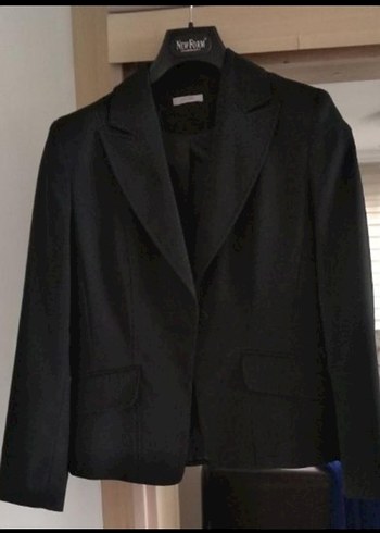 Siyah Düğmeli Kadın Blazer Ceket