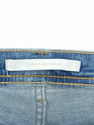 32 Beden mavi Renk Zara Jean / Kot %70 İndirimli.
