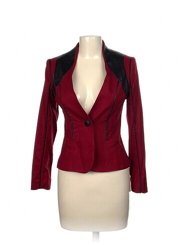 Diğer Blazer %70 İndirimli.